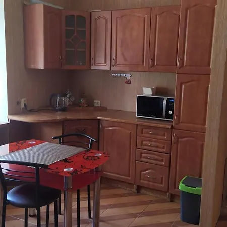 Апартаменты однокімнатна подобово Львов