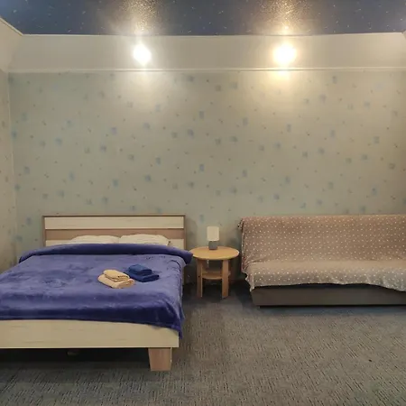 біля залізничного вокзалу Apartament *